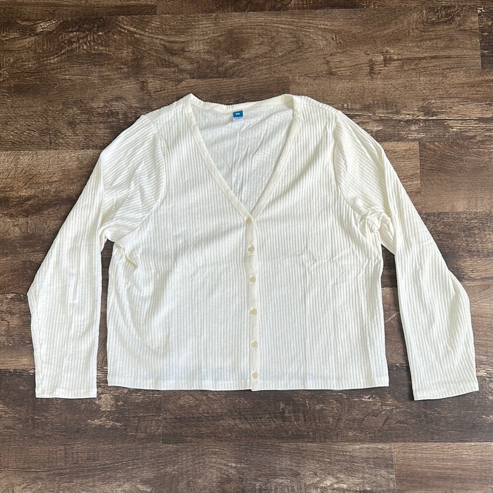 Old Navy White Long Sleeve Button Down Shirt